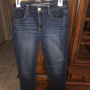Woman’s hi rise jegging blue jeans